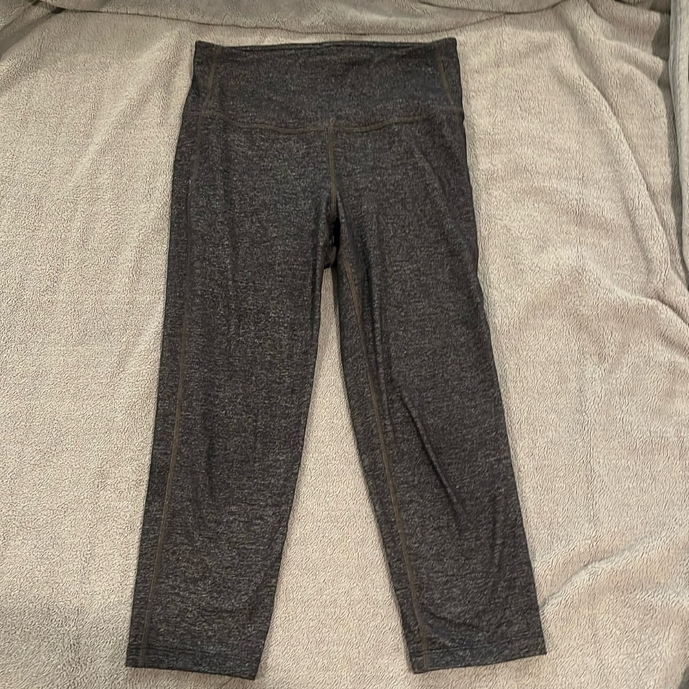 Athleta Chaturanga Capri Dark Gray Leggings